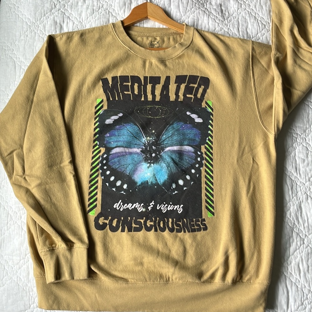 Space Butterfly Meditated sweatshirt, size L - groovy